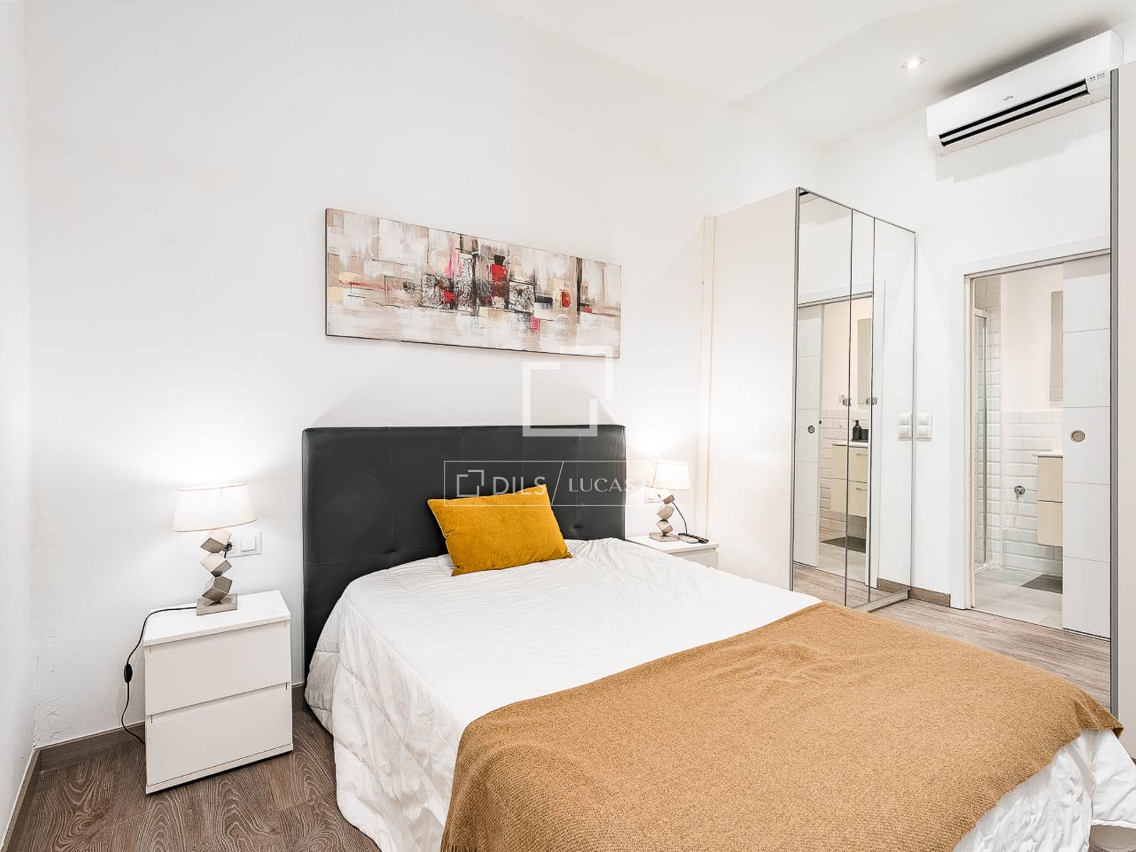 Apartment à Barcelona, Espagne 2 chambres, 77 m2 No. 167980