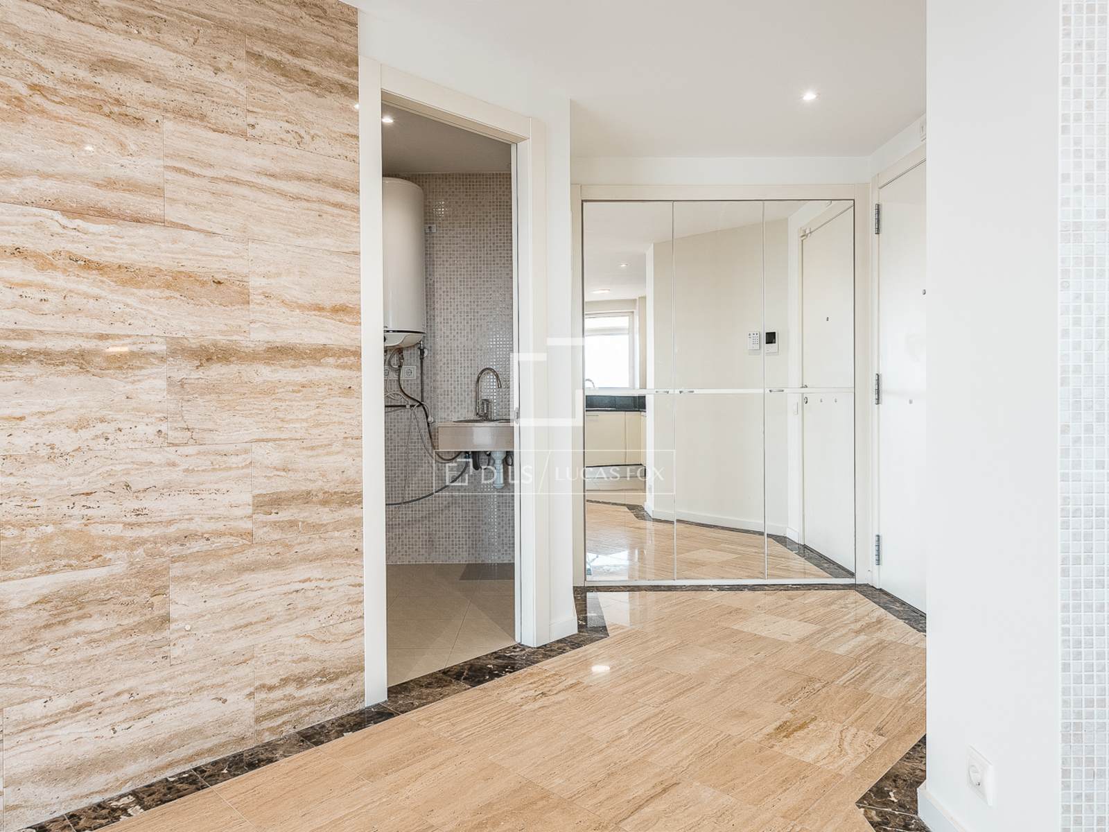 Apartment à Barcelona, Espagne 3 chambres, 112 m2 No. 167986