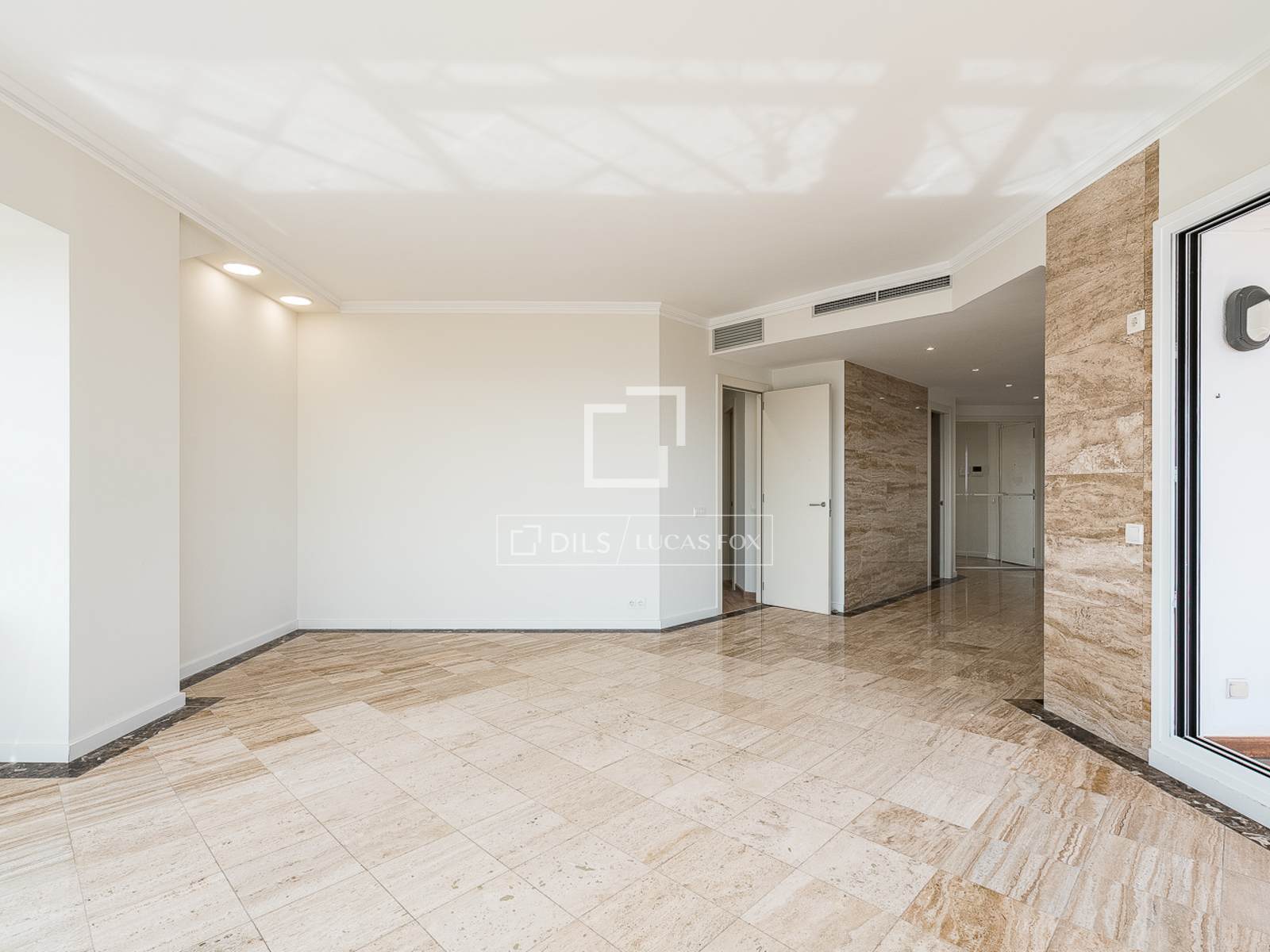 Apartment à Barcelona, Espagne 3 chambres, 112 m2 No. 167986