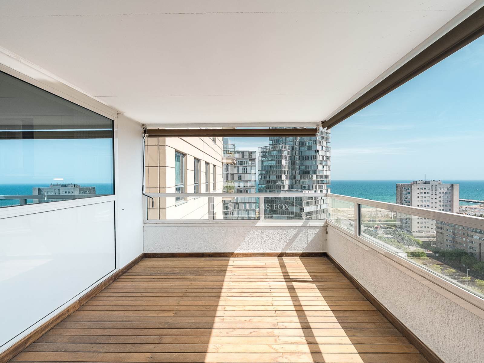 Apartment à Barcelona, Espagne 3 chambres, 112 m2 No. 167986