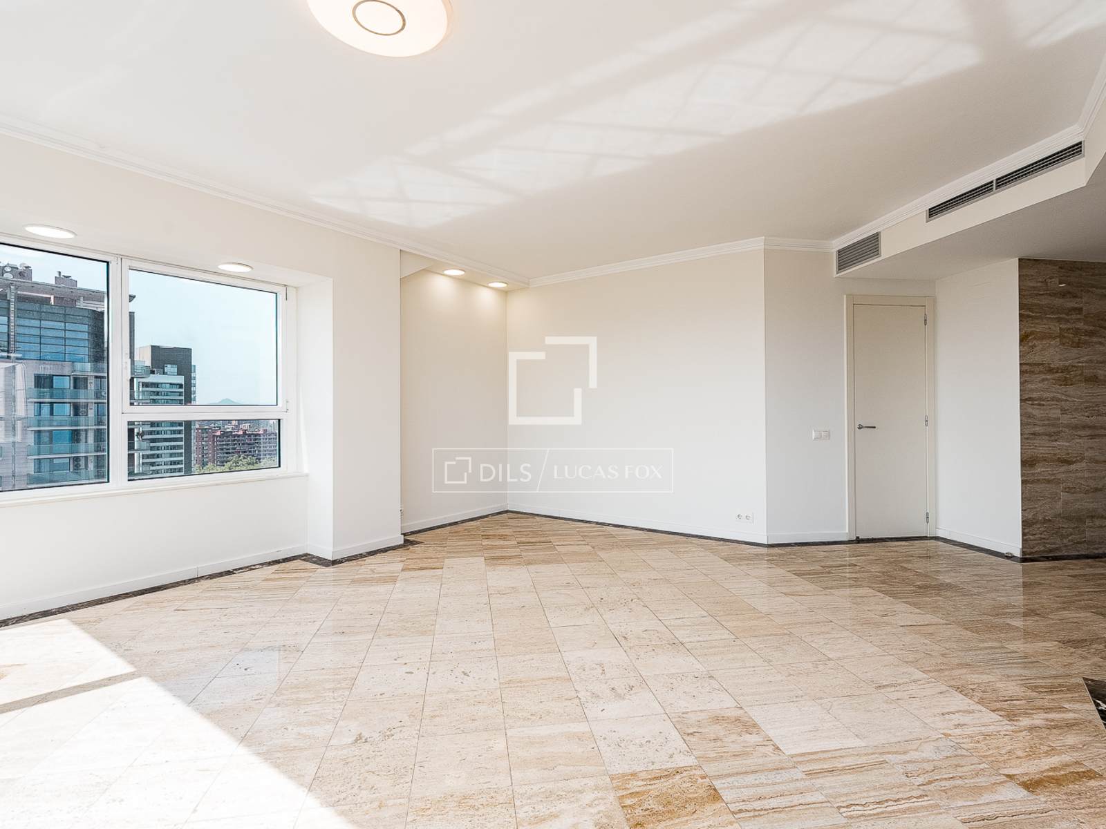 Apartment à Barcelona, Espagne 3 chambres, 112 m2 No. 167986