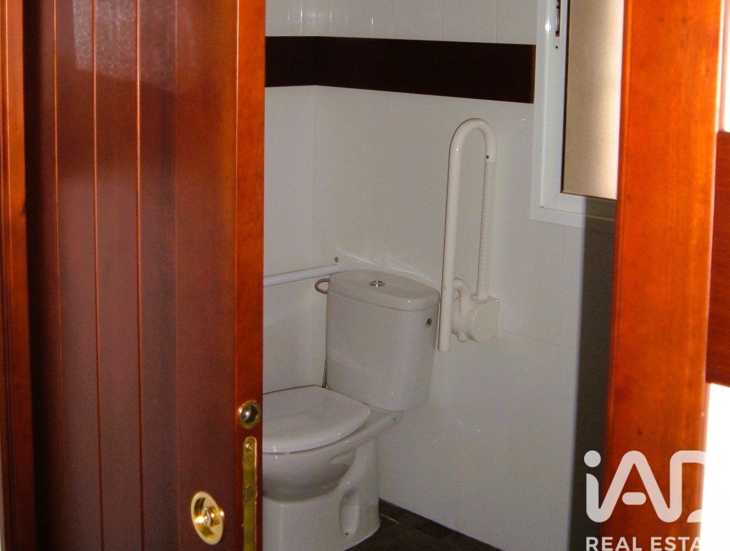 Commercial property in San Fernando, Cadiz, Spain 204 sq.m. No. 152499