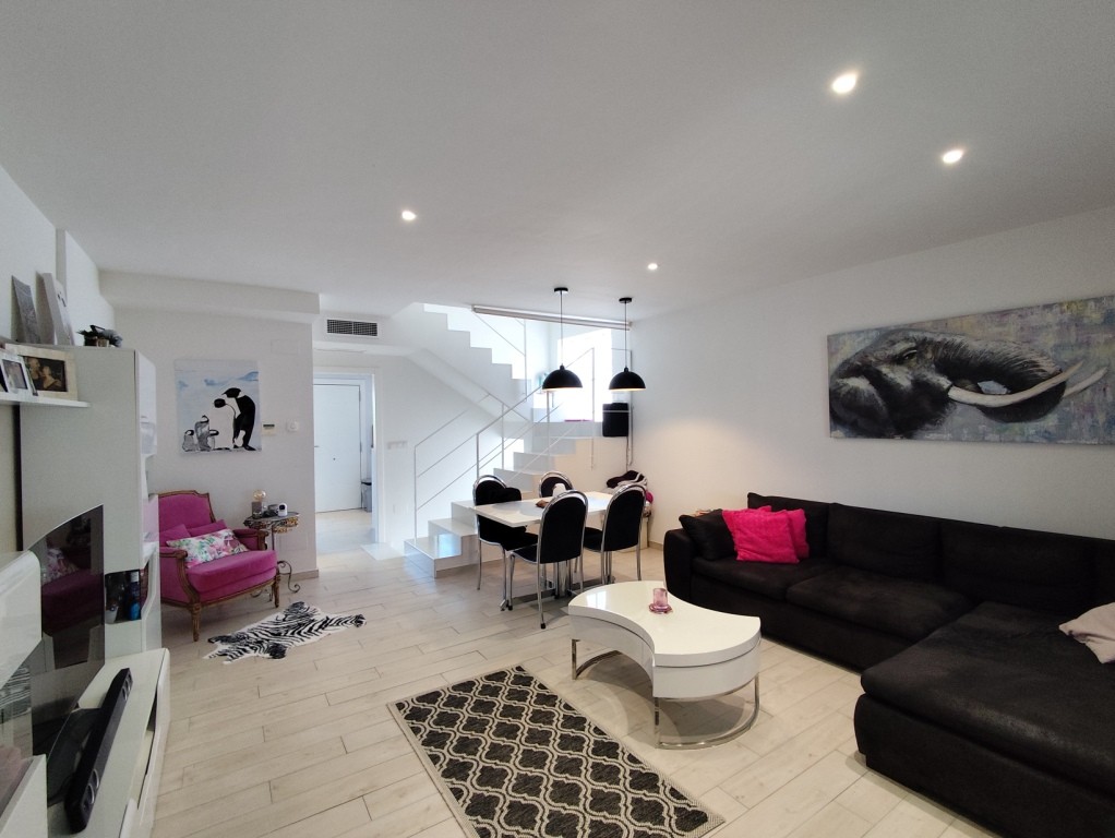 Townhouse in Torrevieja, Alicante, Spanien 4 Schlafzimmer, 189 m2 Nr. 196172