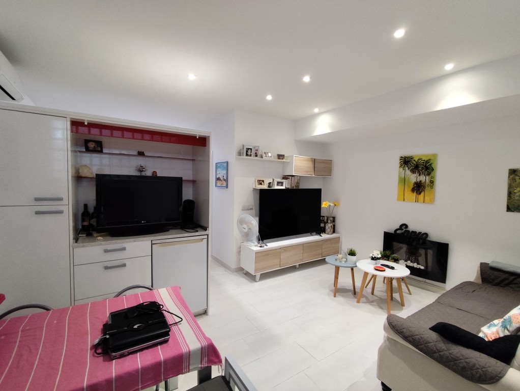 Townhouse in Torrevieja, Alicante, Spanien 4 Schlafzimmer, 189 m2 Nr. 196173