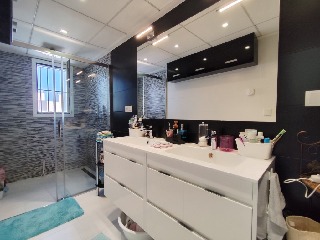 Townhouse in Torrevieja, Alicante, Spanien 4 Schlafzimmer, 189 m2 Nr. 196173