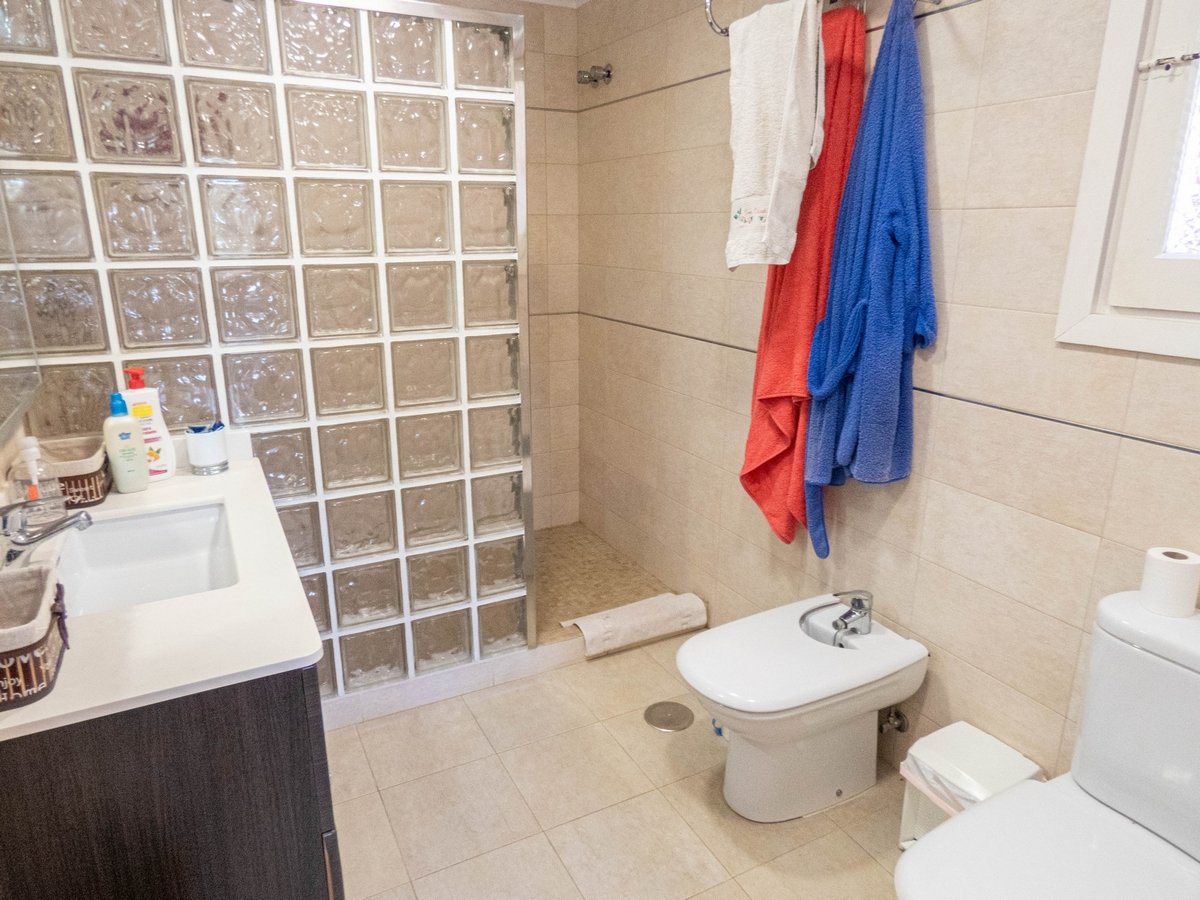 Huvila Dehesa De Campoamor, Alicante, Espanja 6 makuuhuonetta, 268 m2 No. 151848