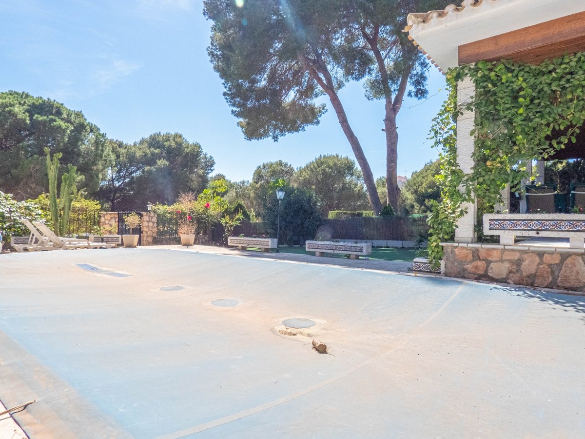Huvila Dehesa De Campoamor, Alicante, Espanja 6 makuuhuonetta, 268 m2 No. 151848