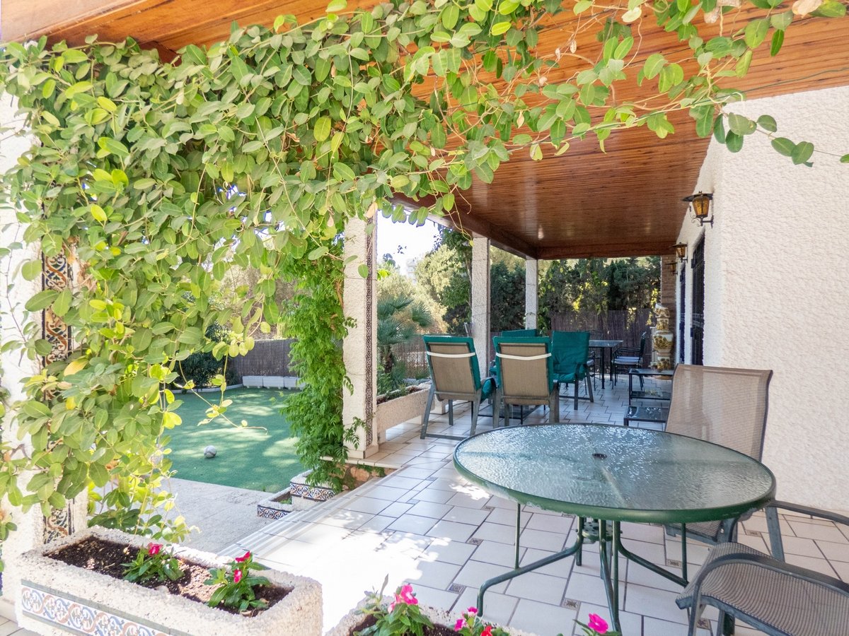 Huvila Dehesa De Campoamor, Alicante, Espanja 6 makuuhuonetta, 268 m2 No. 151848