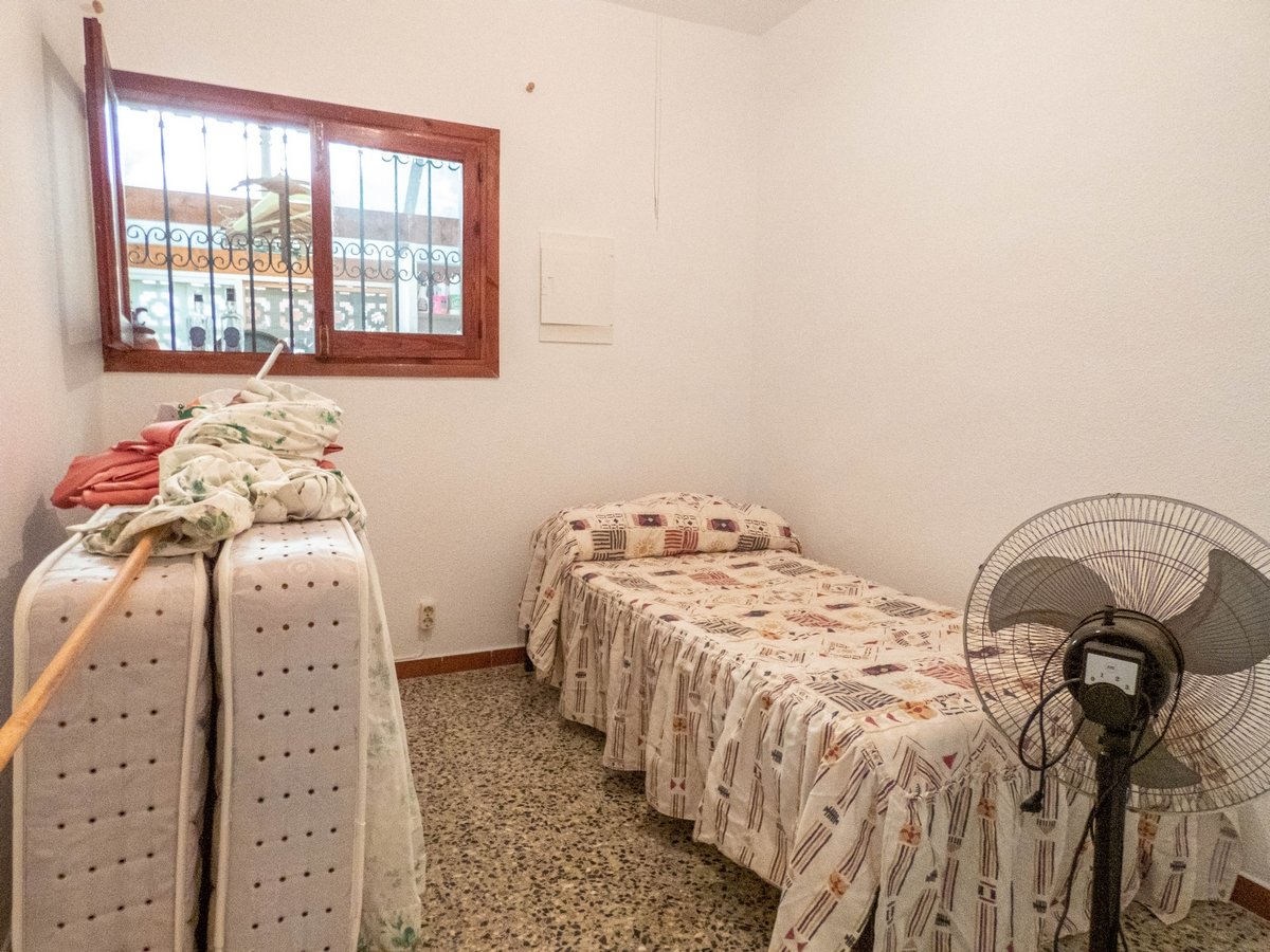 Huvila Dehesa De Campoamor, Alicante, Espanja 6 makuuhuonetta, 268 m2 No. 151848