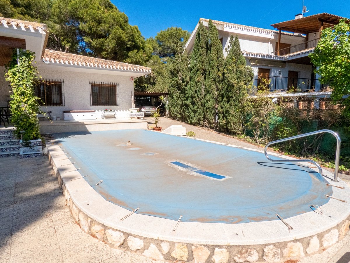 Huvila Dehesa De Campoamor, Alicante, Espanja 6 makuuhuonetta, 268 m2 No. 151848