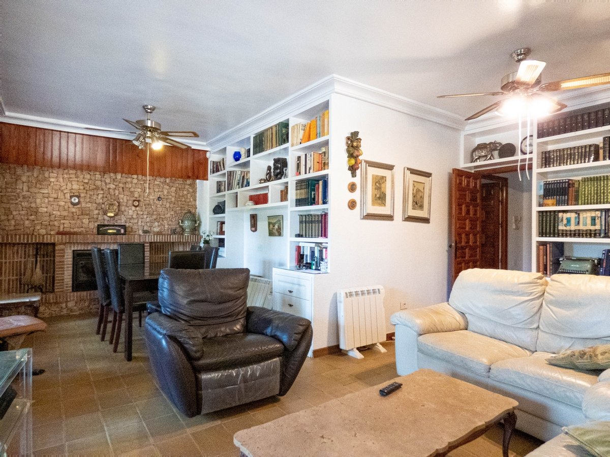 Huvila Dehesa De Campoamor, Alicante, Espanja 6 makuuhuonetta, 268 m2 No. 151848