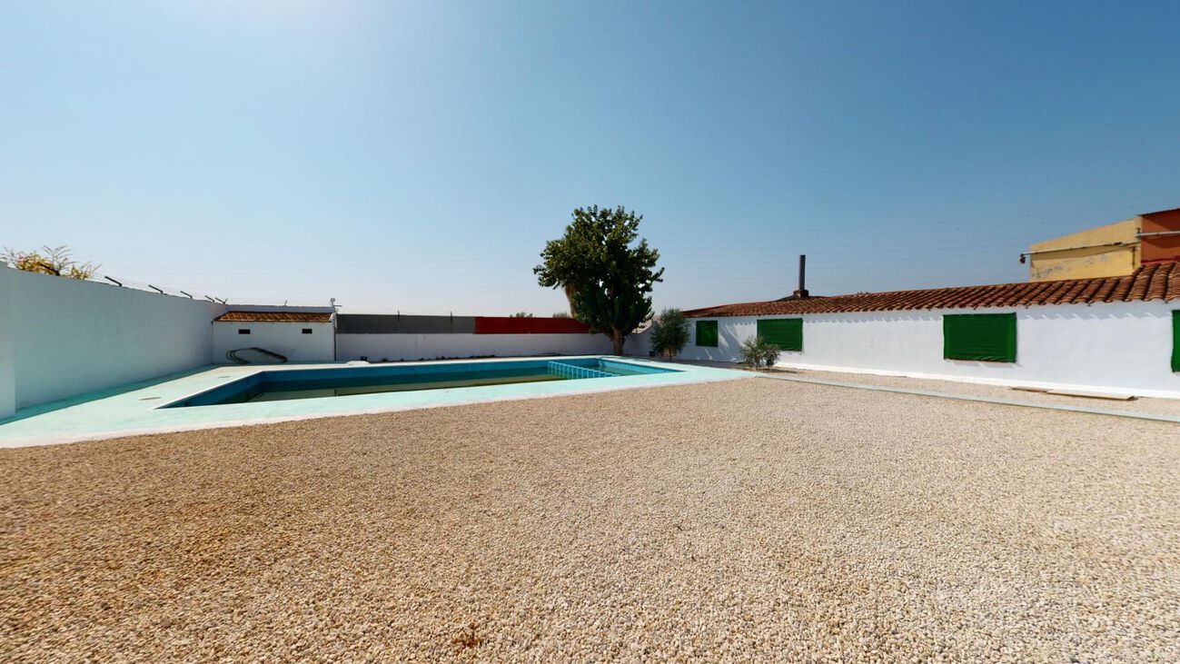 Townhouse in Albatera, Alicante, Spain 5 bedrooms, 844 sq.m. No. 151849