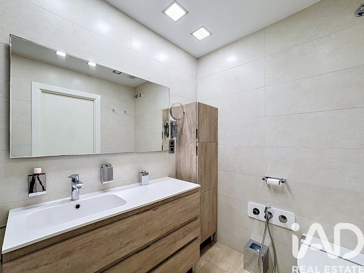Apartment in Sant Pere de Ribes, Barcelona, Spain 4 bedrooms, 206 sq.m. No. 172232
