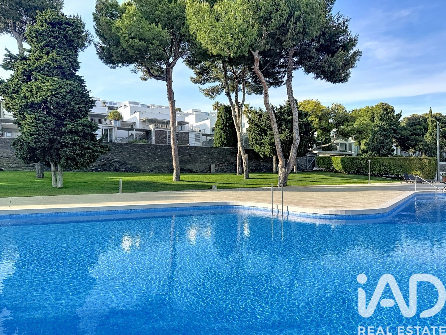 Apartment in Sant Pere de Ribes, Barcelona, Spain 4 bedrooms, 206 sq.m. No. 172232