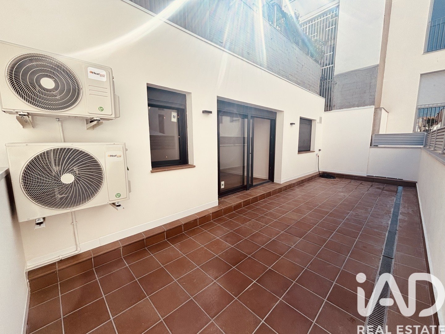 Kommersiell fastighet i Sabadell, Barcelona, Spanien 2 sovrum, 89 kvm. Nr. 172235