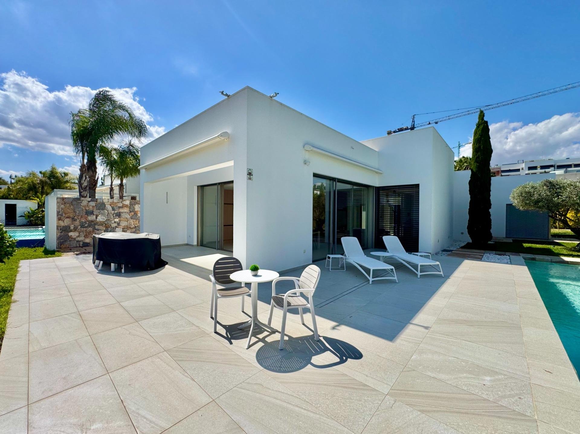 Villa in Pinar De Campoverde, Alicante, Spain 3 bedrooms, 200 sq.m. No. 189499