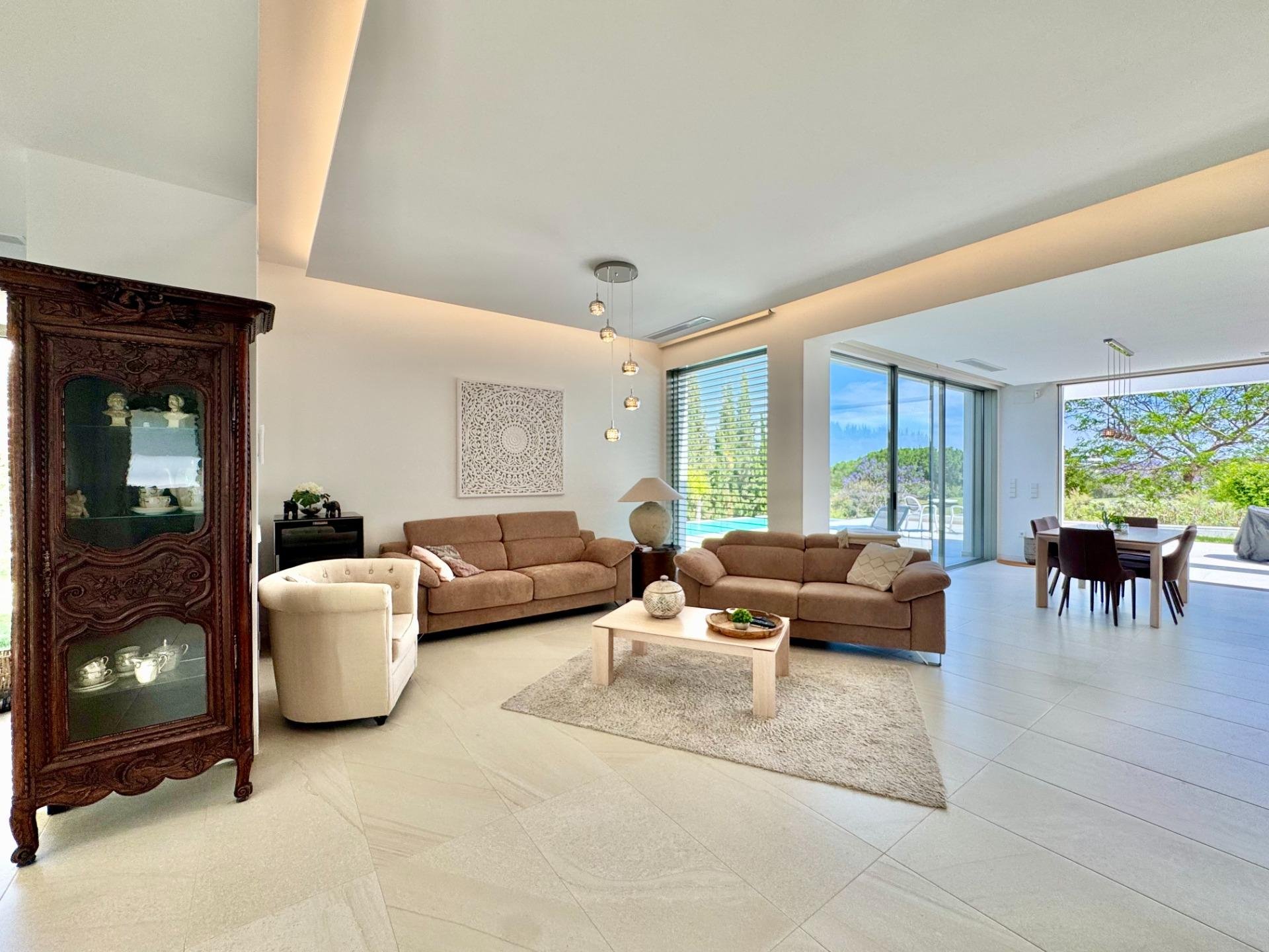 Villa in Pinar De Campoverde, Alicante, Spain 3 bedrooms, 200 sq.m. No. 189499
