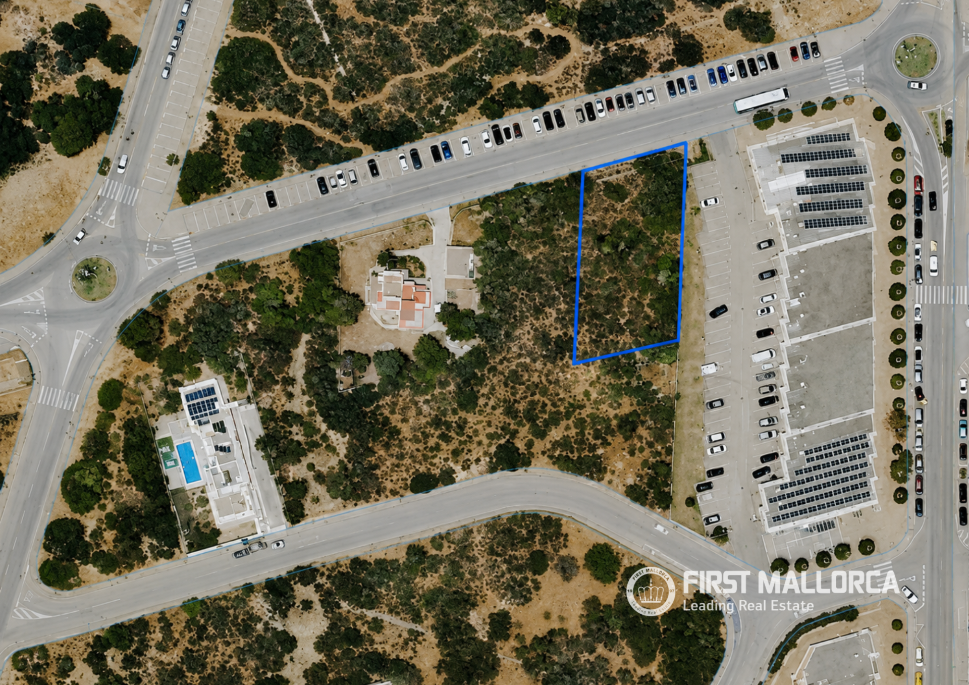 Land plot in Mallorca, Spain 1005 sq.m. No. 168145
