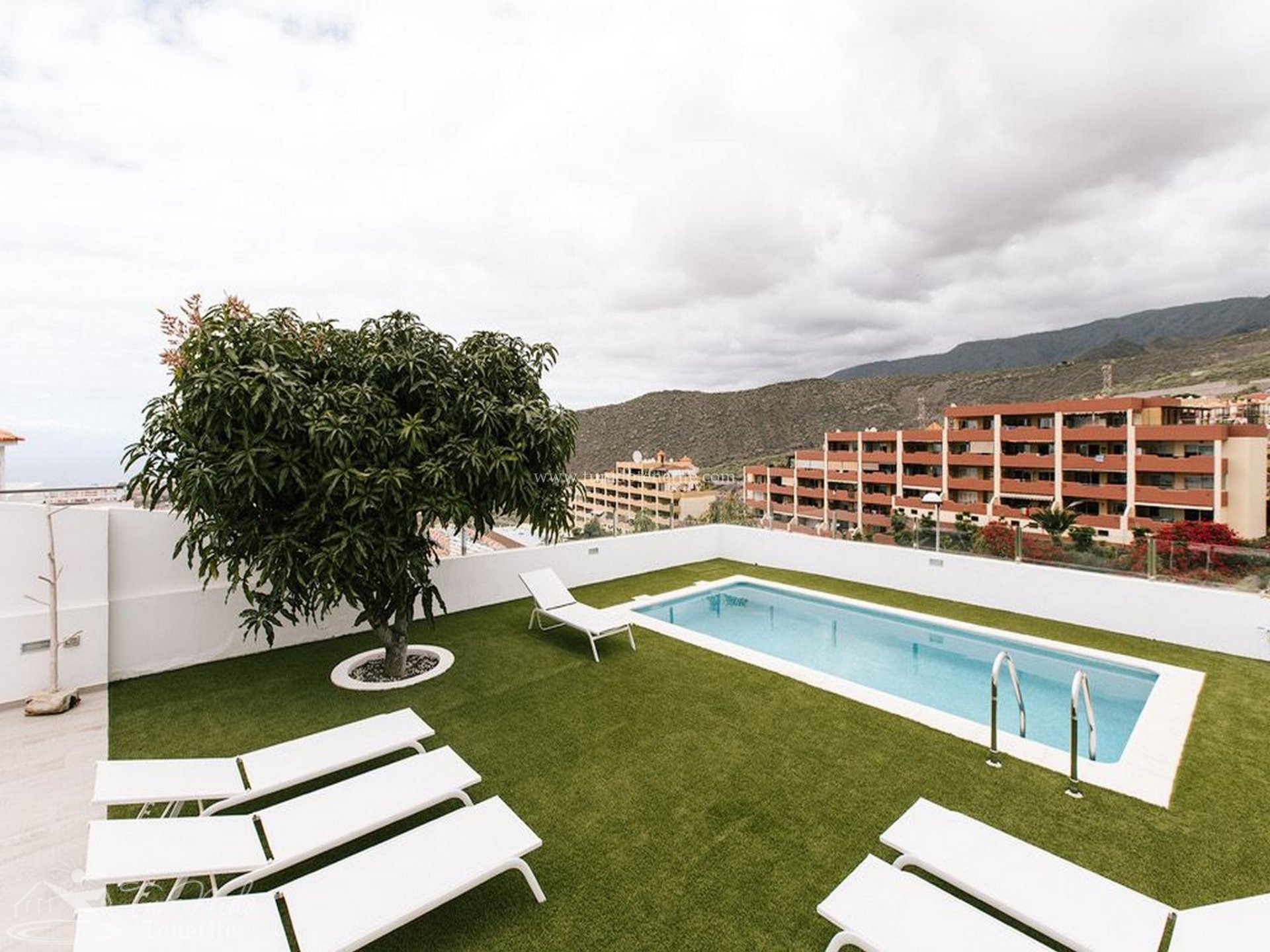 Bungalow i Torviscas, Tenerife, Spanien 2 sovrum, 60 kvm. Nr. 64917
