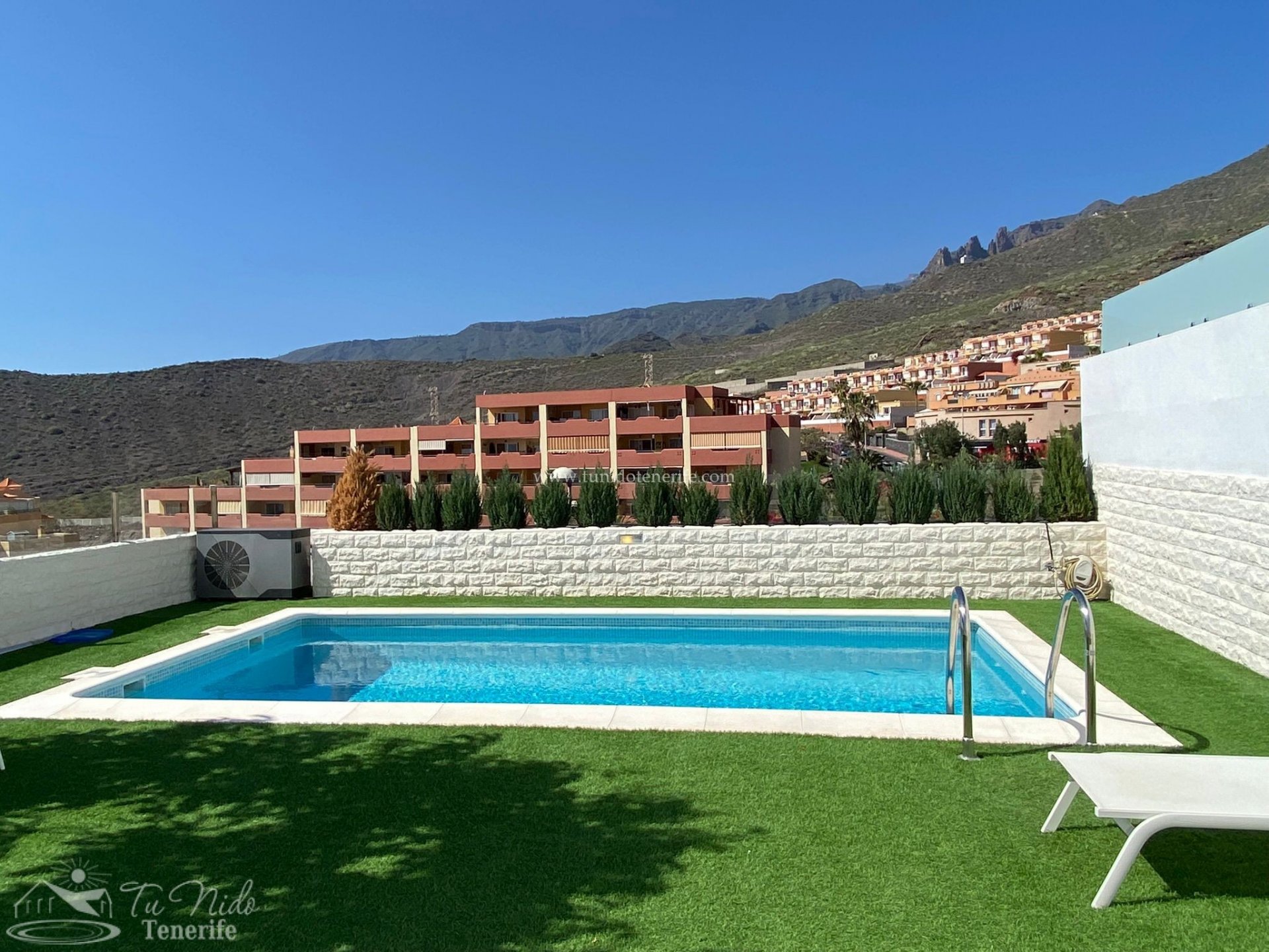Bungalow i Torviscas, Tenerife, Spanien 2 sovrum, 60 kvm. Nr. 64917