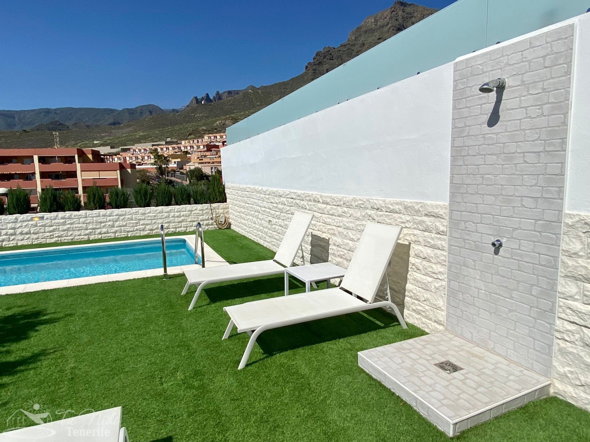 Bungalow i Torviscas, Tenerife, Spanien 2 sovrum, 60 kvm. Nr. 64917