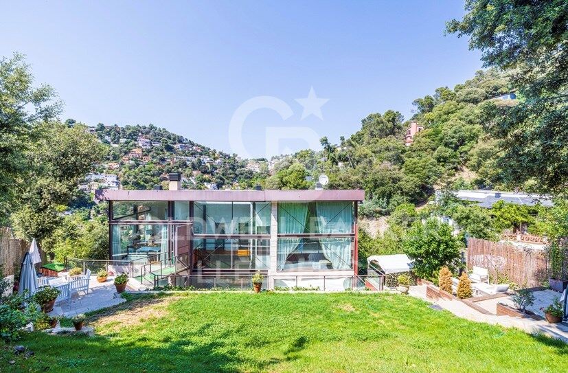 House à Barcelona, Espagne 7 chambres, 385 m2 No. 160433