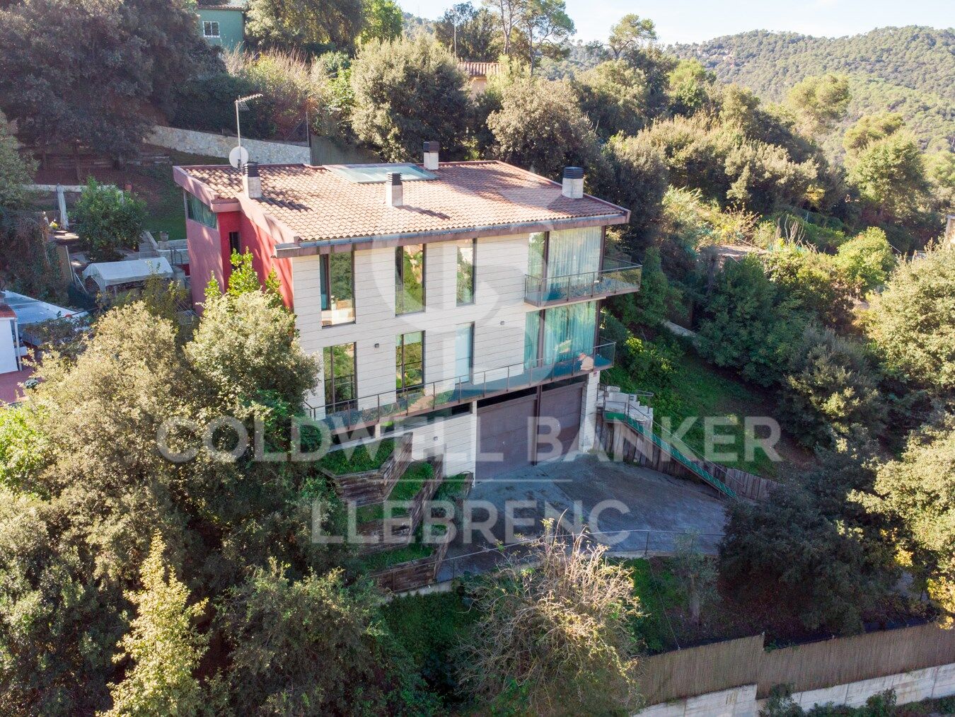 House à Barcelona, Espagne 7 chambres, 385 m2 No. 160433