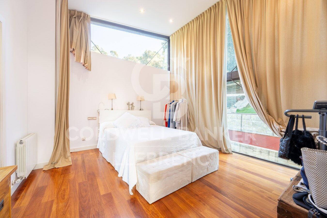 House à Barcelona, Espagne 7 chambres, 385 m2 No. 160433
