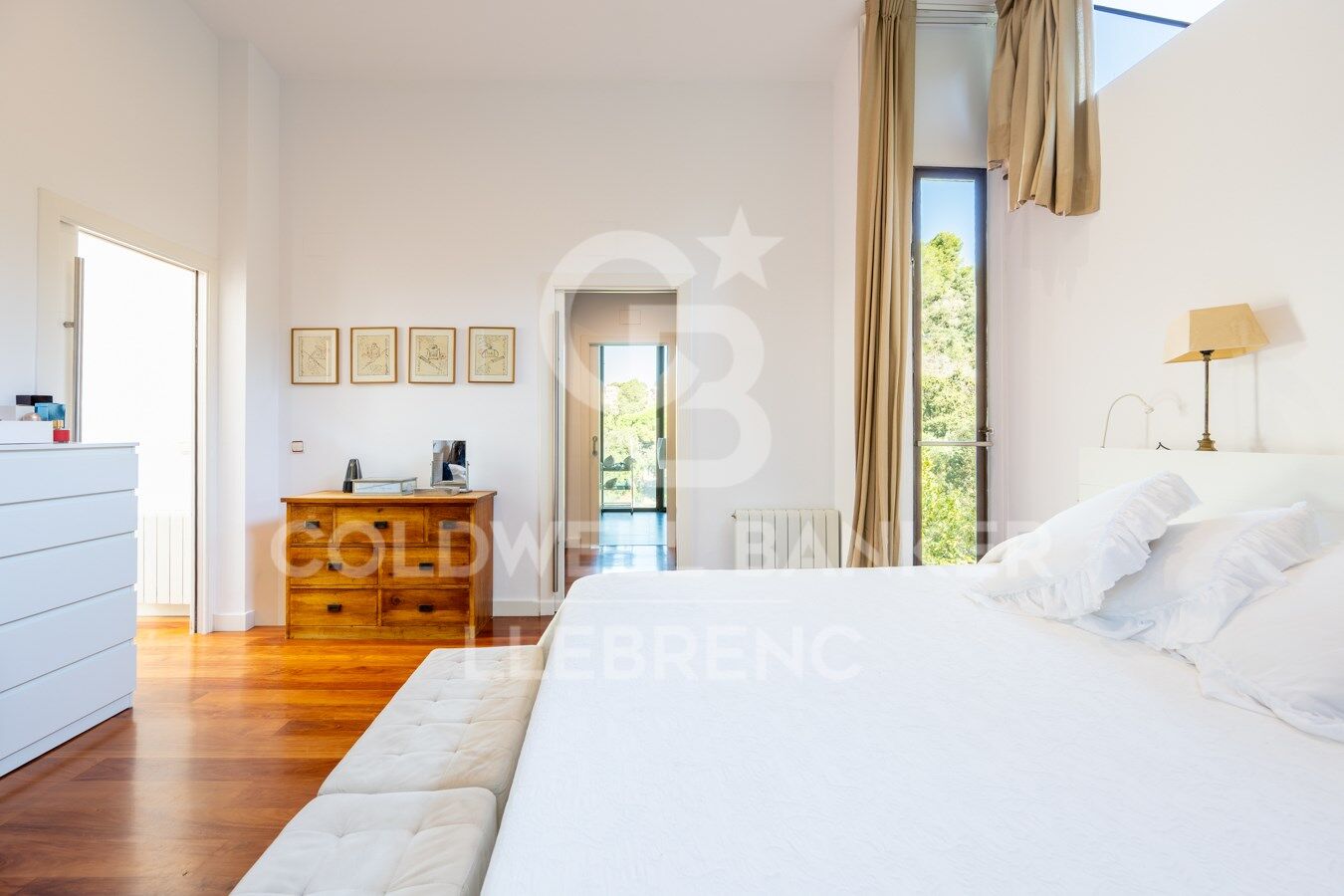 House à Barcelona, Espagne 7 chambres, 385 m2 No. 160433