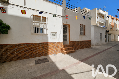 Hus i Polopos, Granada, Spanien 5 sovrum, 175 kvm. Nr. 195054