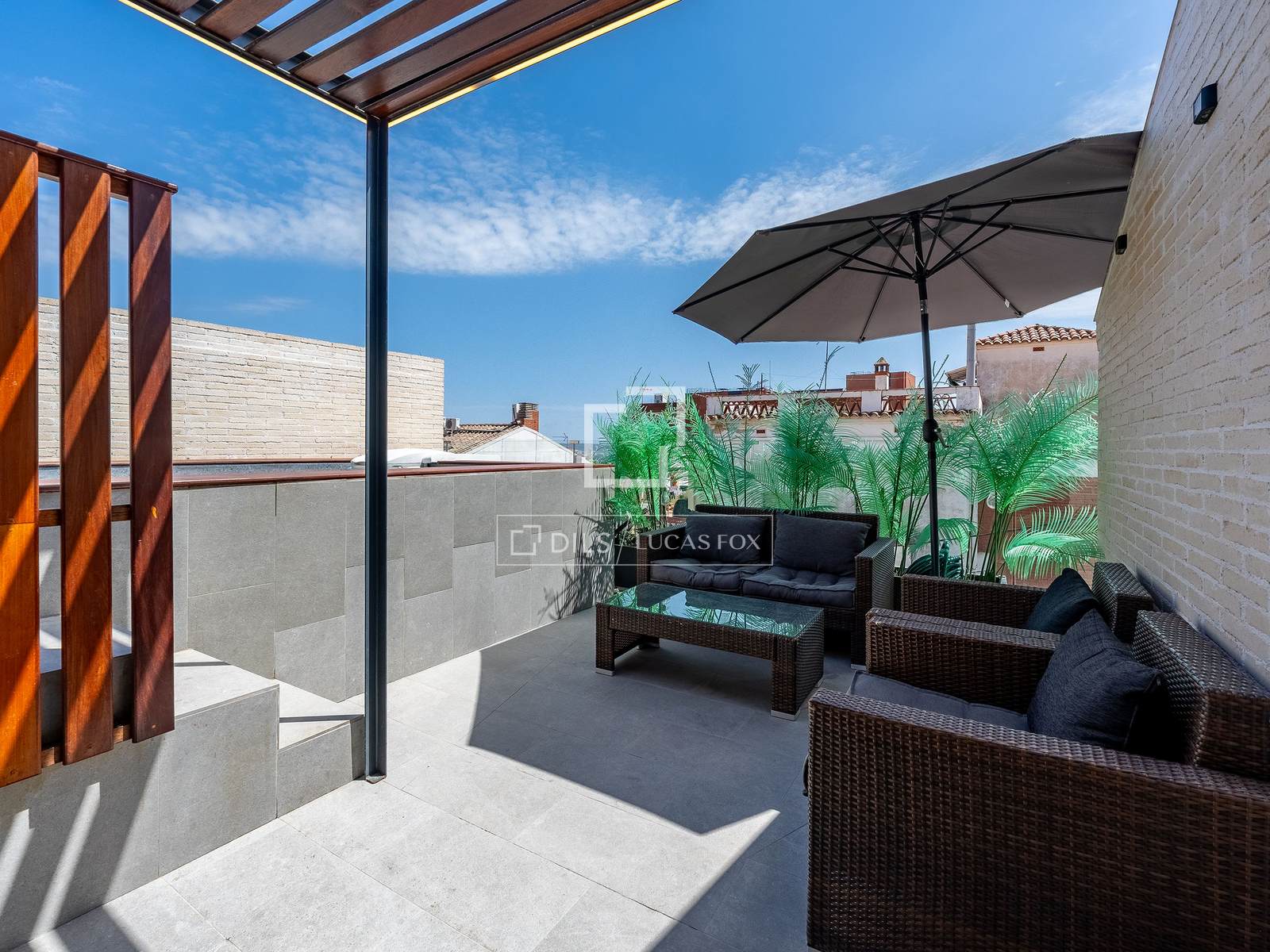 Villa Esplugues de Llobregat, Barcelona, Spānijā 3 istabas, 280 m2 Nr. 167571