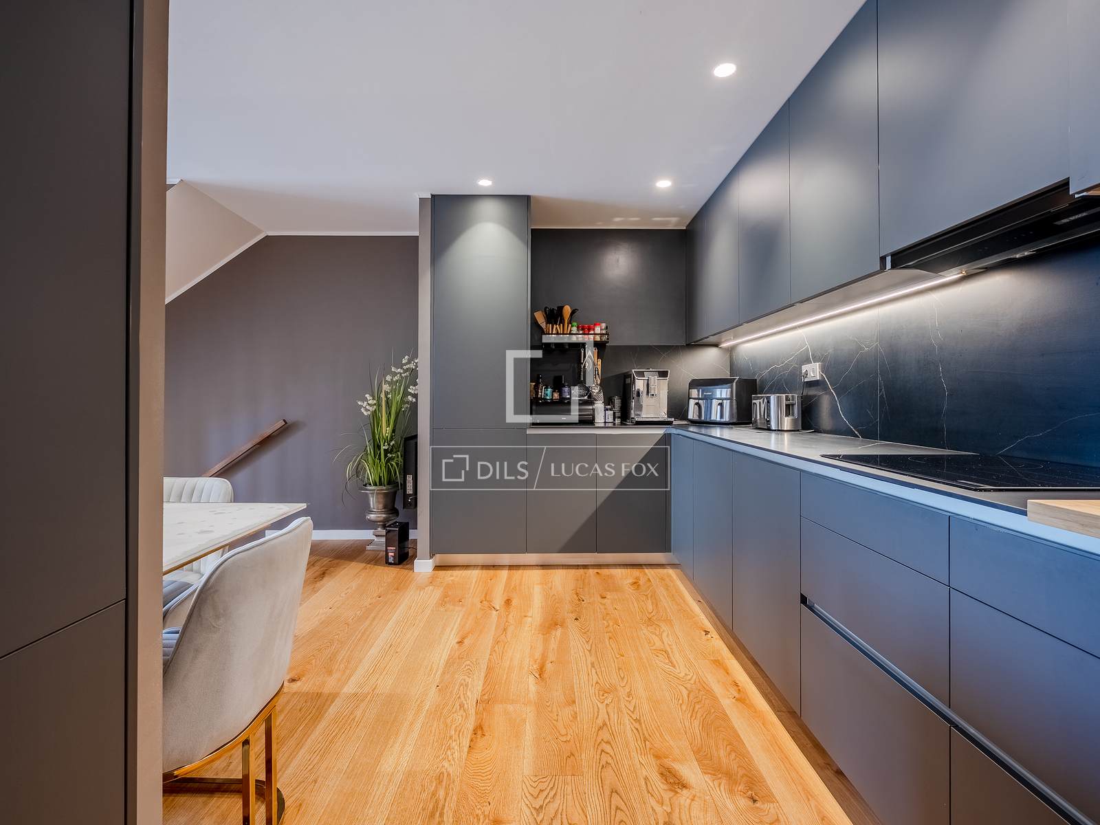 Villa Esplugues de Llobregat, Barcelona, Spānijā 3 istabas, 280 m2 Nr. 167571