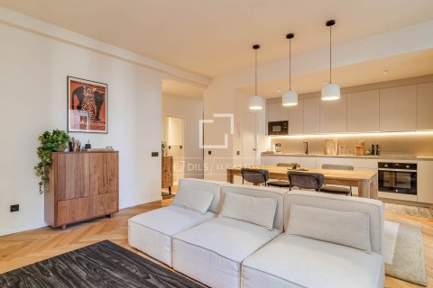 Dzīvoklis Barcelona, Spānijā 2 istabas, 100 m2 Nr. 167576