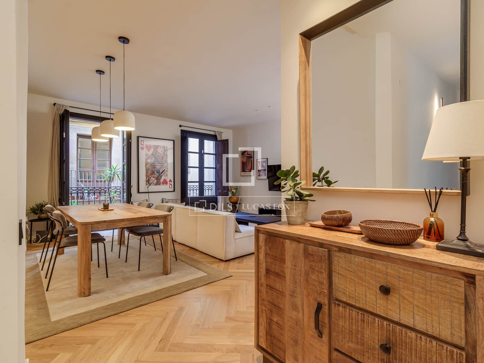 Dzīvoklis Barcelona, Spānijā 2 istabas, 100 m2 Nr. 167576