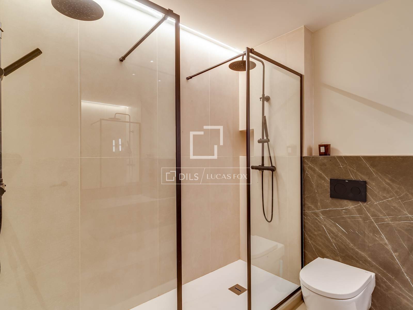 Dzīvoklis Barcelona, Spānijā 2 istabas, 100 m2 Nr. 167576
