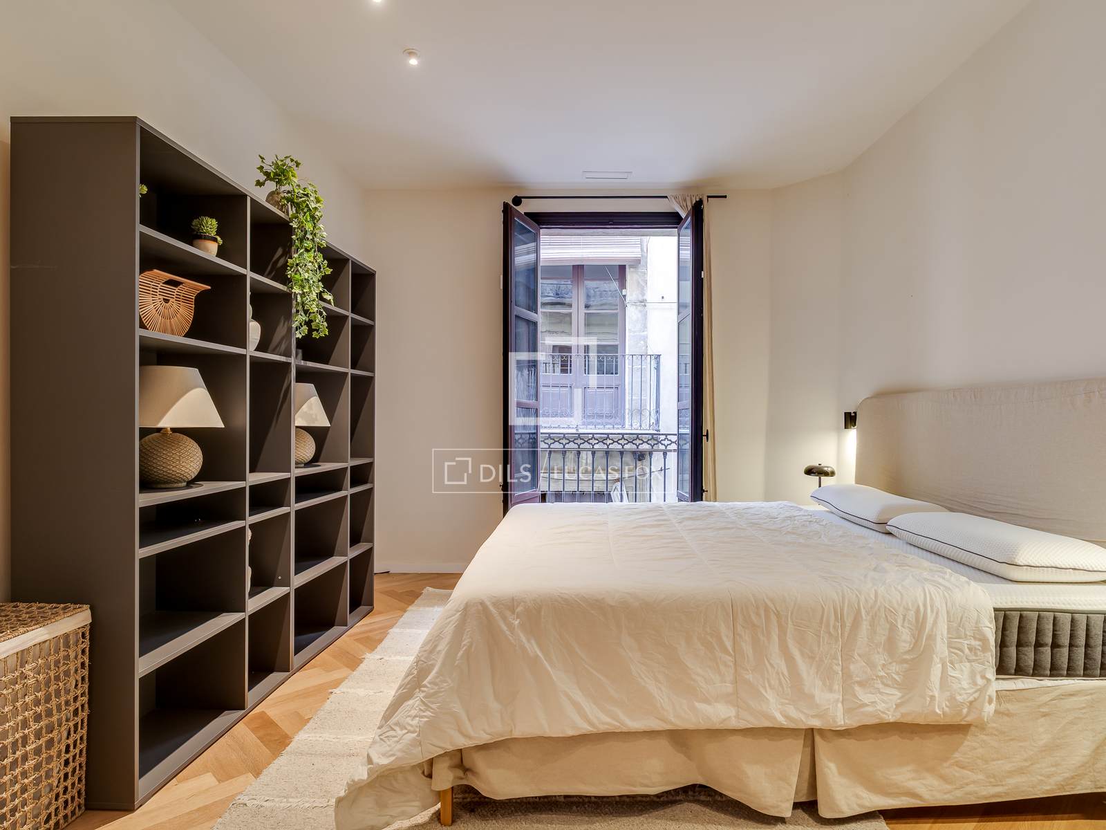 Dzīvoklis Barcelona, Spānijā 2 istabas, 100 m2 Nr. 167576