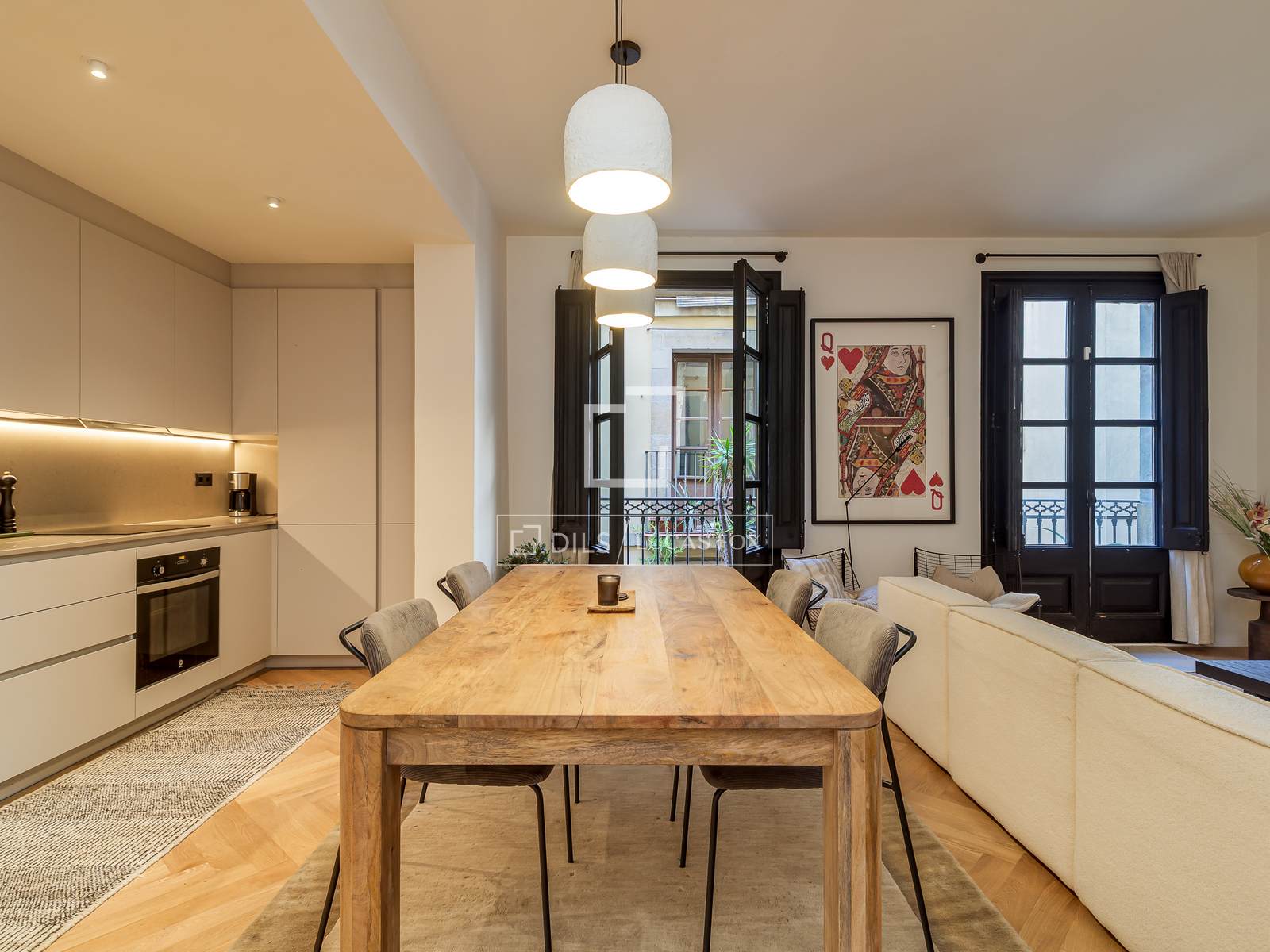 Dzīvoklis Barcelona, Spānijā 2 istabas, 100 m2 Nr. 167576
