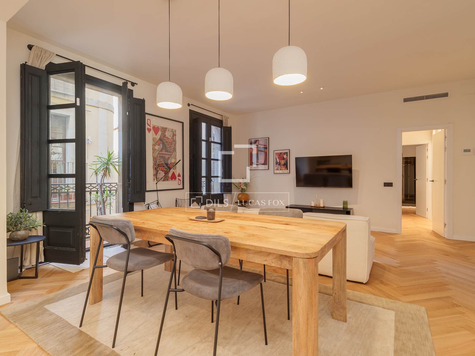 Dzīvoklis Barcelona, Spānijā 2 istabas, 100 m2 Nr. 167576