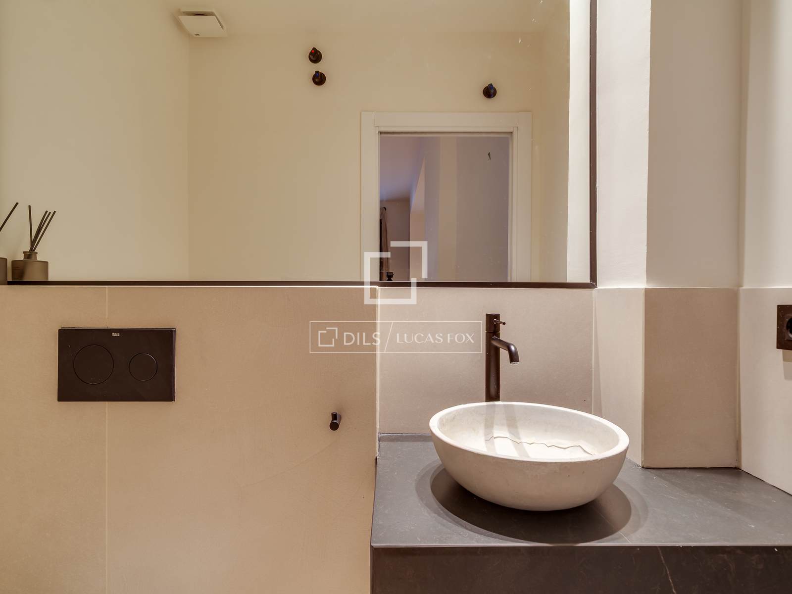 Dzīvoklis Barcelona, Spānijā 2 istabas, 100 m2 Nr. 167576