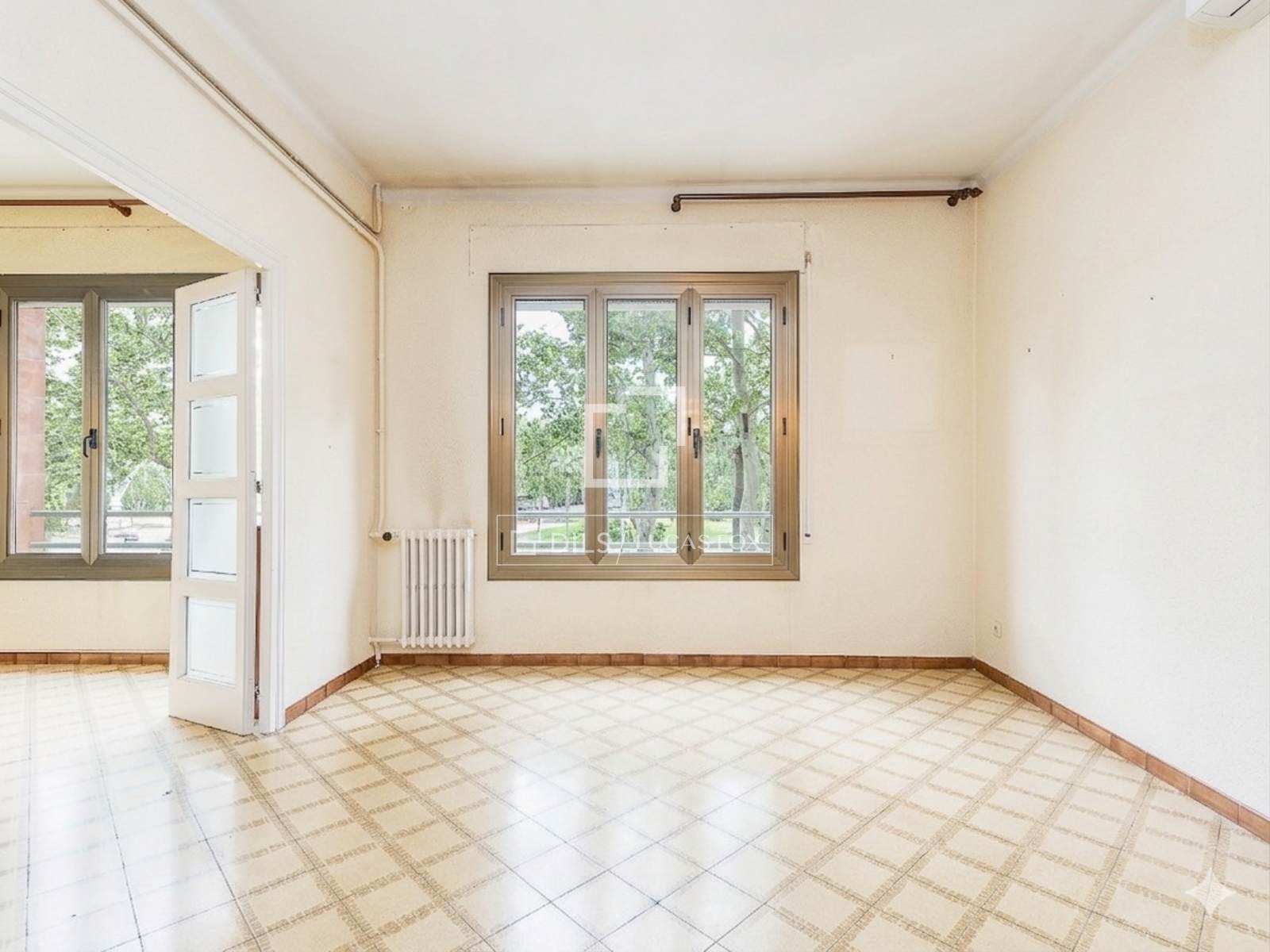 Apartamento en Barcelona, España 6 dormitorios, 169 m2 No. 167574