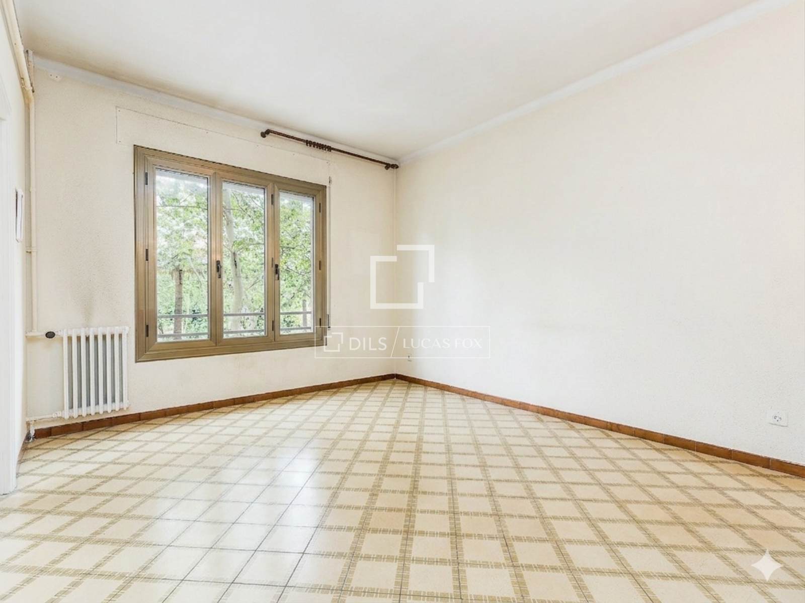 Apartamento en Barcelona, España 6 dormitorios, 169 m2 No. 167574