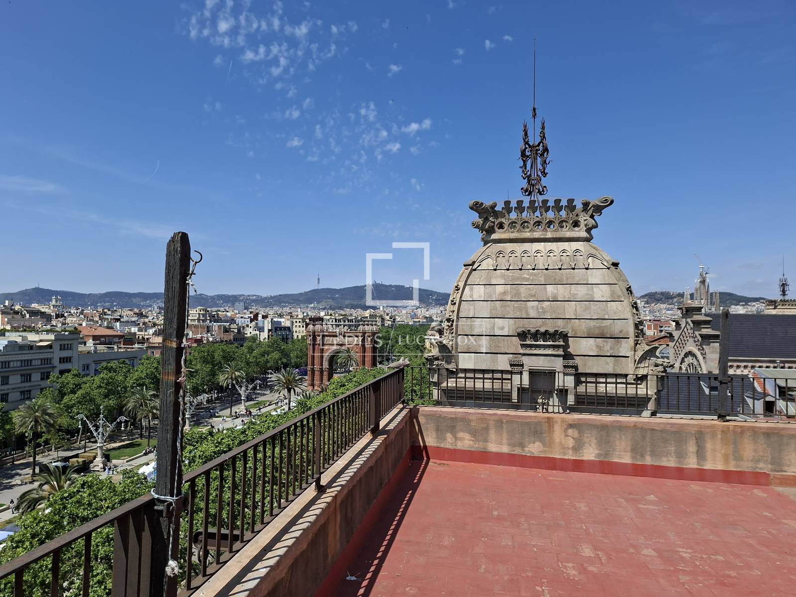 Apartamento en Barcelona, España 6 dormitorios, 169 m2 No. 167574