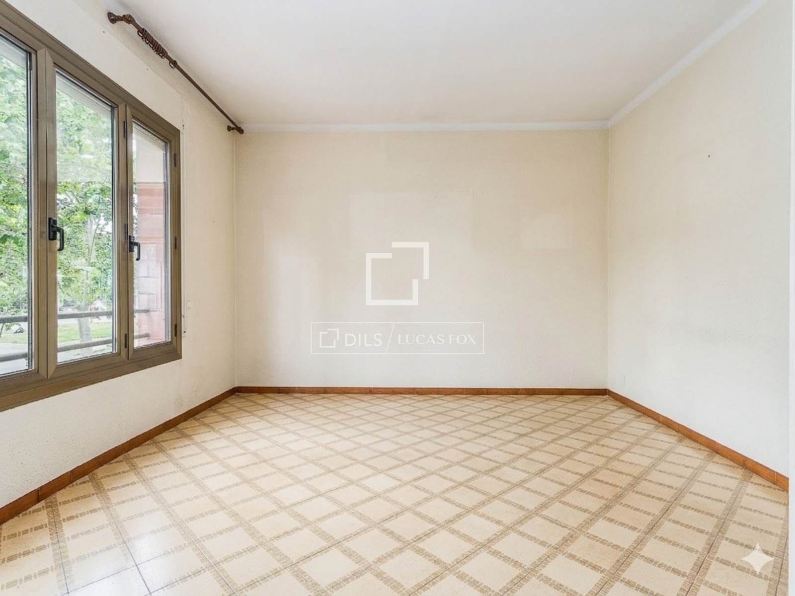 Apartamento en Barcelona, España 6 dormitorios, 169 m2 No. 167574