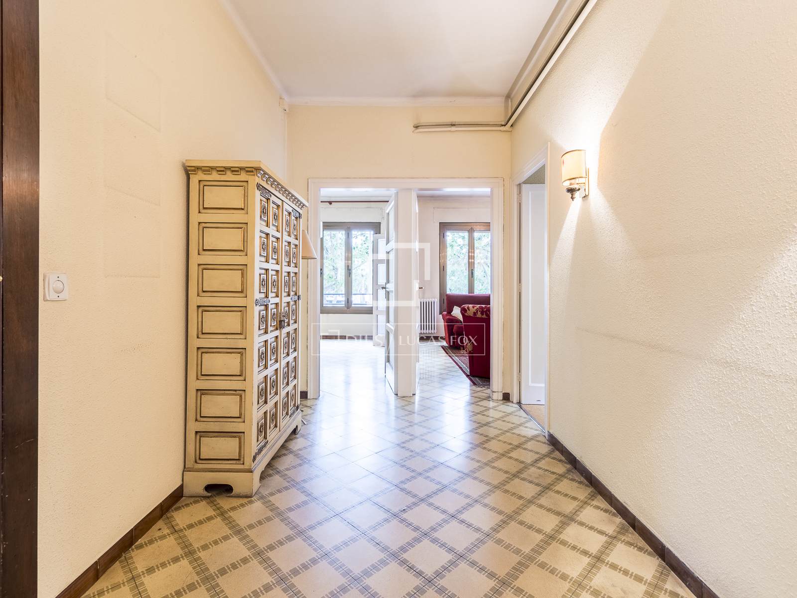 Apartamento en Barcelona, España 6 dormitorios, 169 m2 No. 167574
