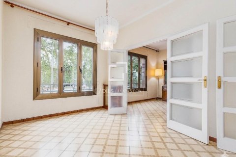 Apartament w Barcelona, Hiszpania 6 sypialni, 169 mkw. nr 167574