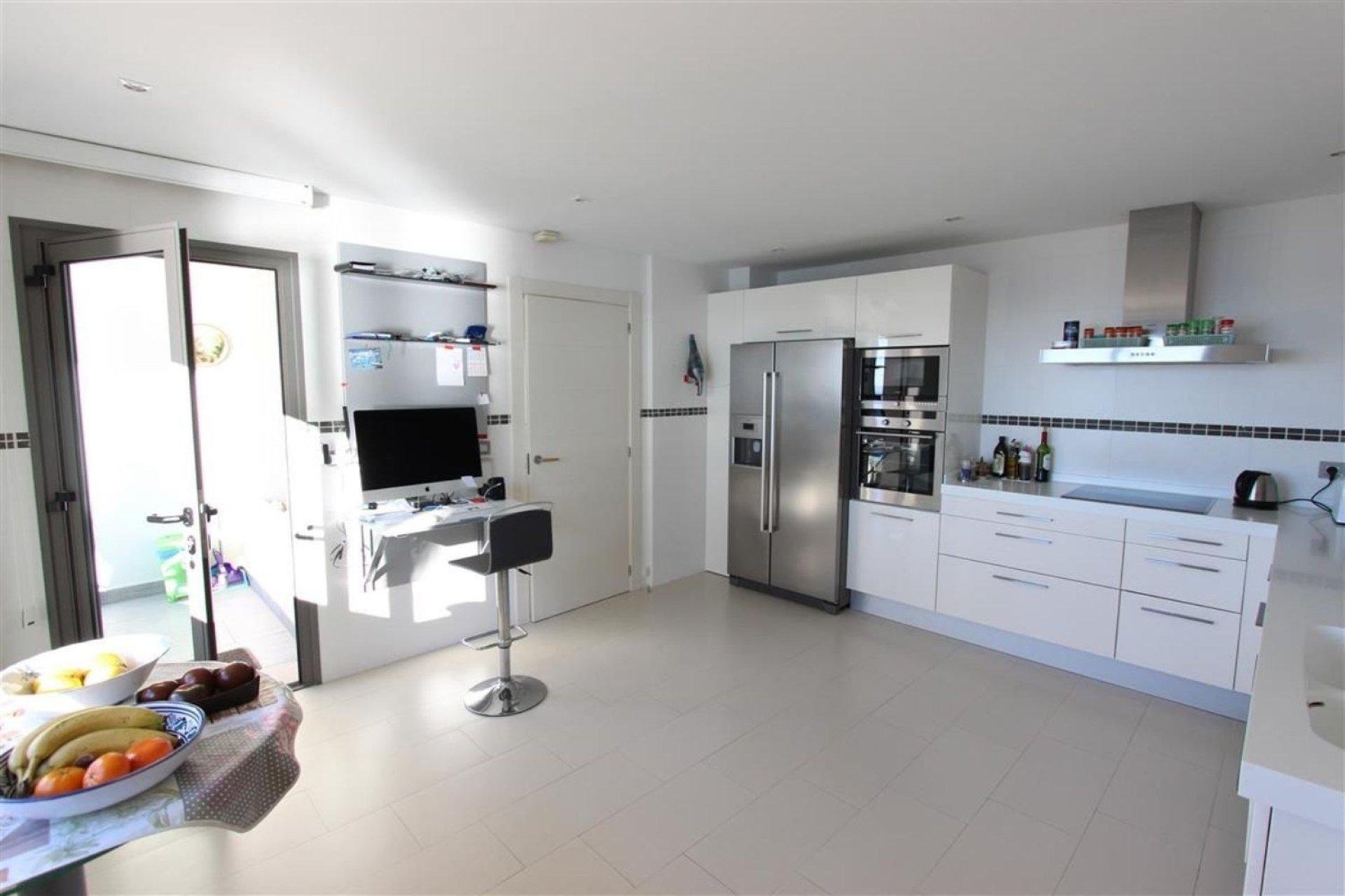 Wohnung in El Mascarat, Alicante, Spanien 260 m2 Nr. 165770