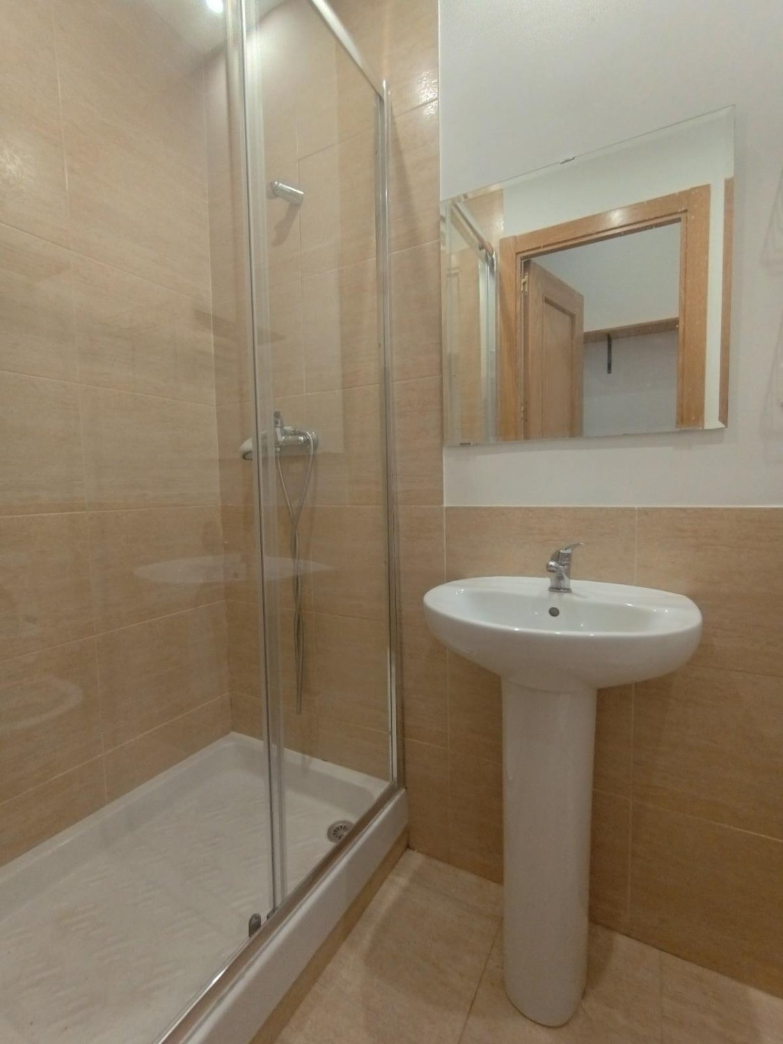 Apartment à Madrid, Espagne 42 m2 No. 165769