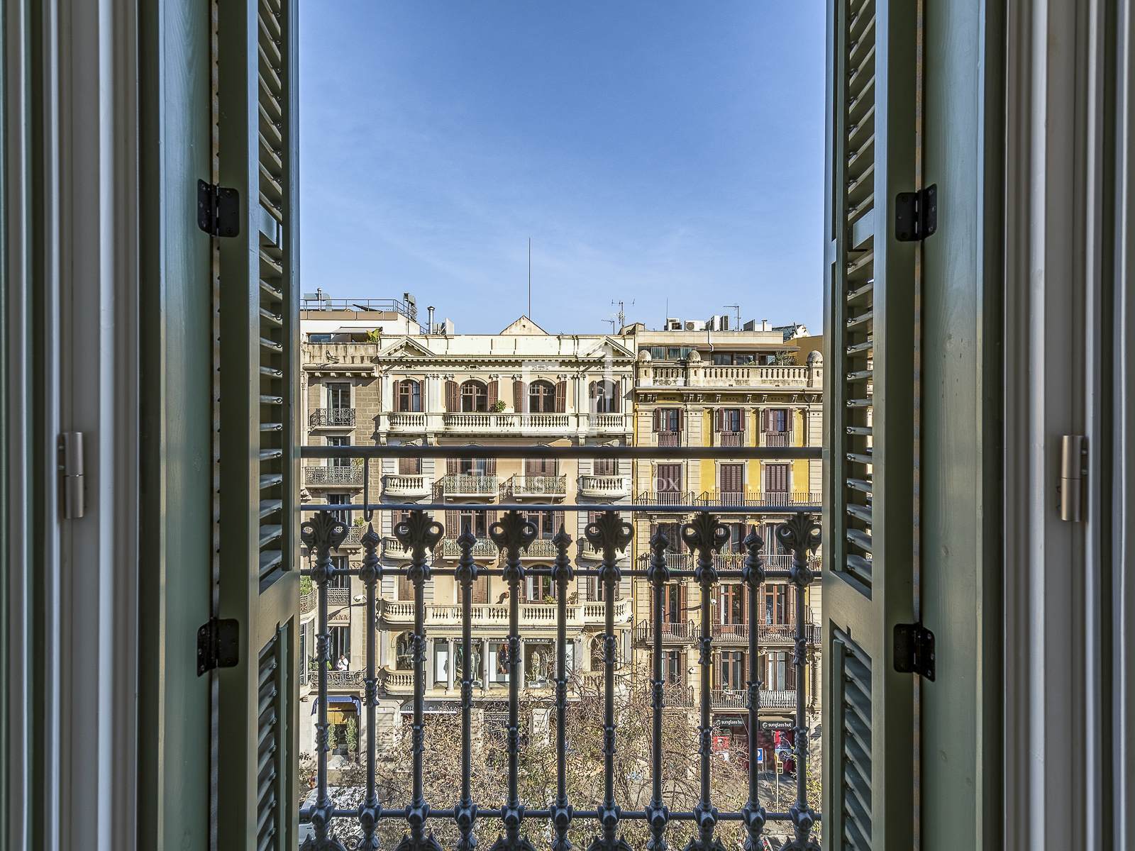 Penthouse in Barcelona, Spain 3 bedrooms, 219 sq.m. No. 150904