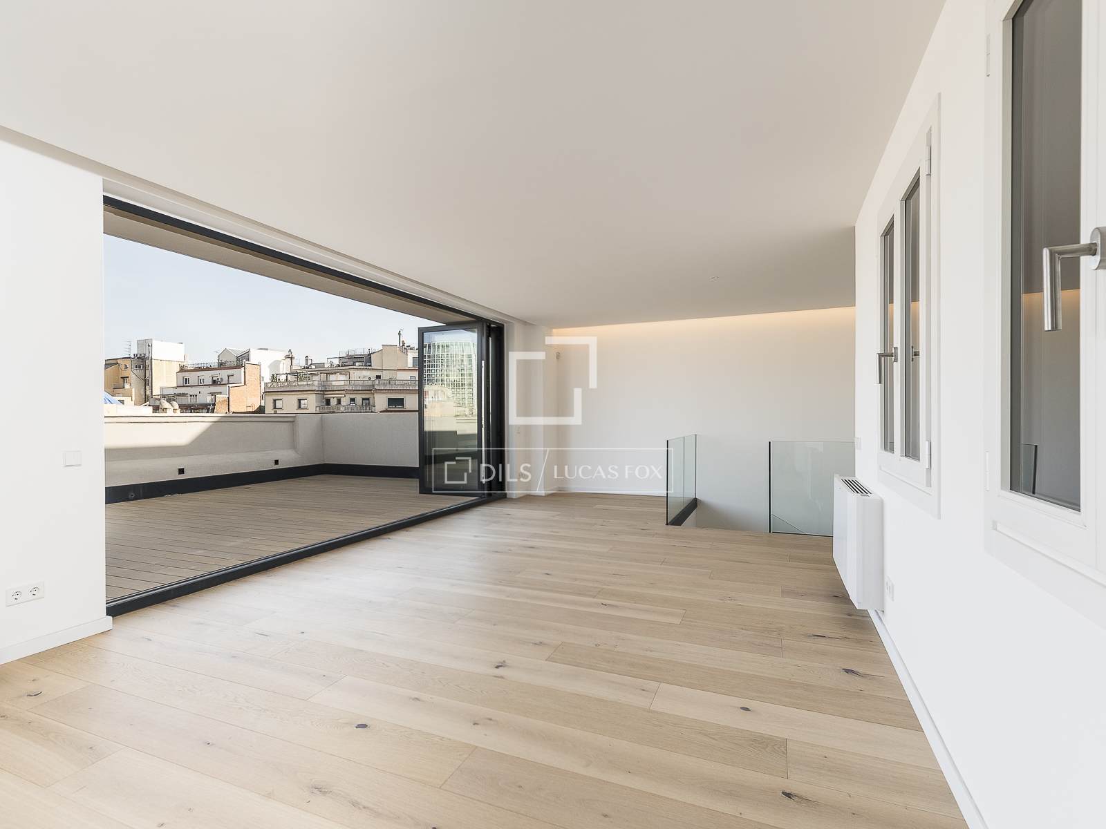Penthouse in Barcelona, Spain 3 bedrooms, 219 sq.m. No. 150904