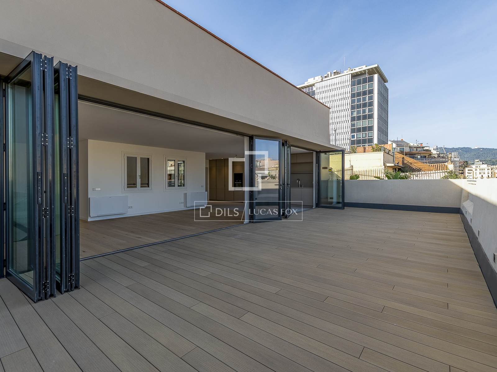 Penthouse in Barcelona, Spain 3 bedrooms, 219 sq.m. No. 150904